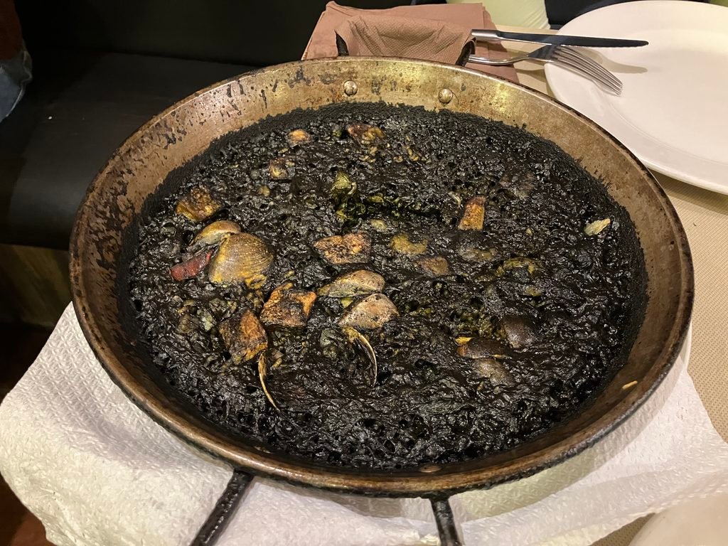 Colom Restaurant｜巴塞隆納哥德區平價海鮮燉飯、Tapas推薦與用餐評價
